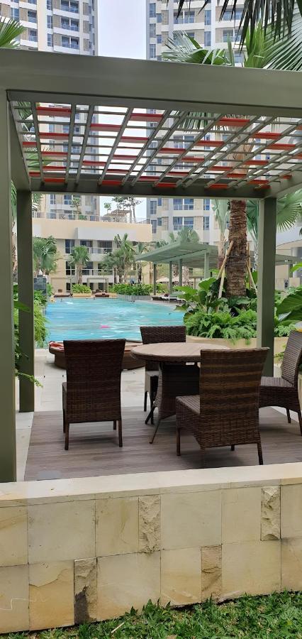 2 Bed Room Apartment In West Jakarta Exterior photo